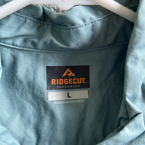 Lot of 7 short sleeved shirts! Under Armour, North Face, Fila, Izod, and more! - Picture 13 of 14